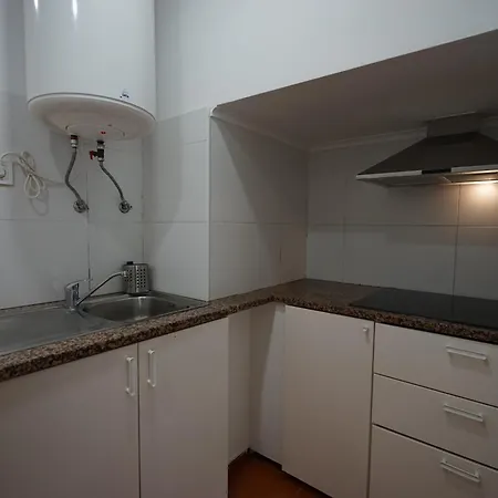 T2 2 Bedroom Flat In Arroios