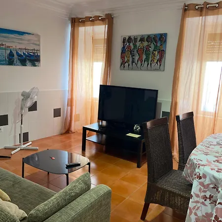 T2 2 Bedroom Flat In Arroios Apartment *