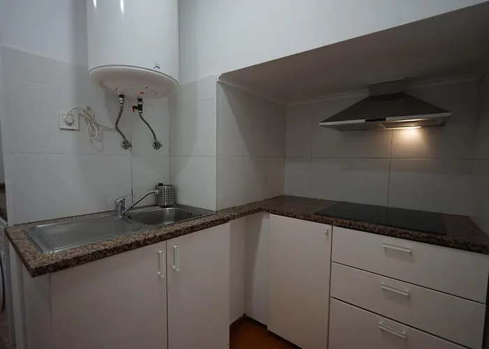 T2 2 Bedroom Flat In Arroios