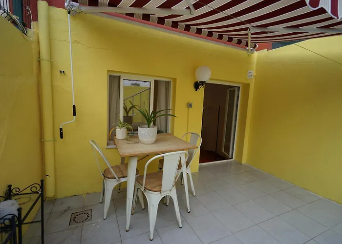 T2 2 Bedroom Flat In Arroios Lisboa